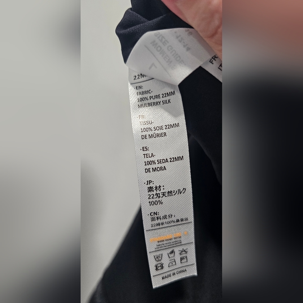 Daisysilk Women's Mock Neck Black Silk Blouse Gold Button Accent SZ Large NWOT - Picture 10 of 12